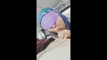Bokep Jilbab Biru Nyepong Siang Bolong Mobil poster